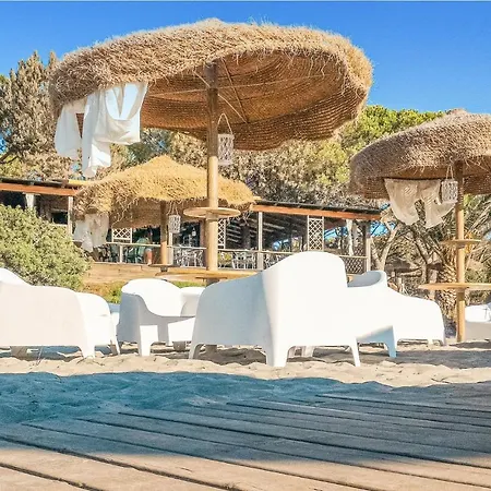 6 Holiday home *